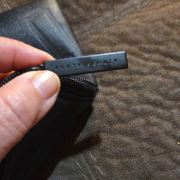 Fenty Beauty Black Cosmetic Bag - Picture 5 of 5